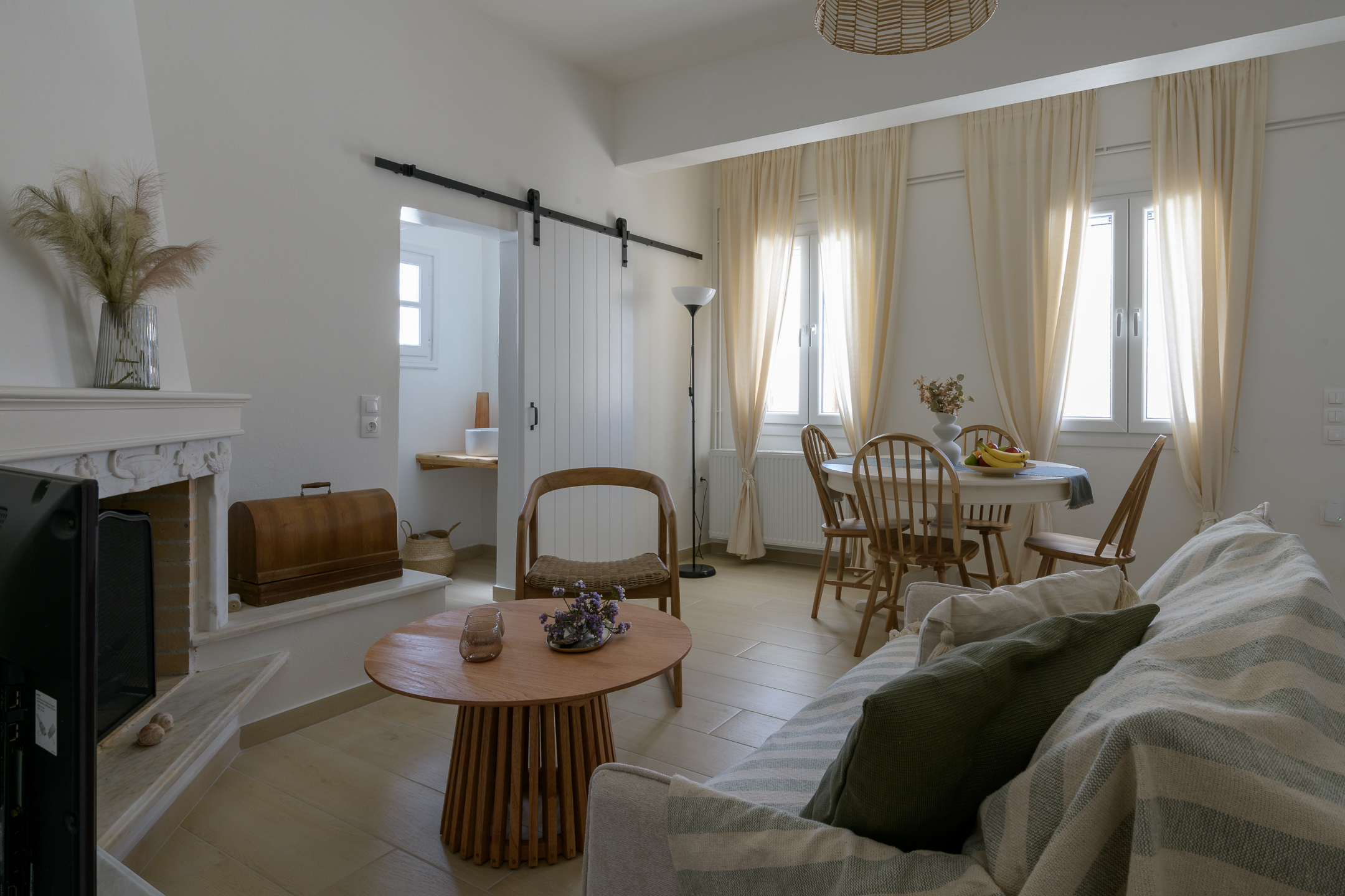 living-room-sunlight